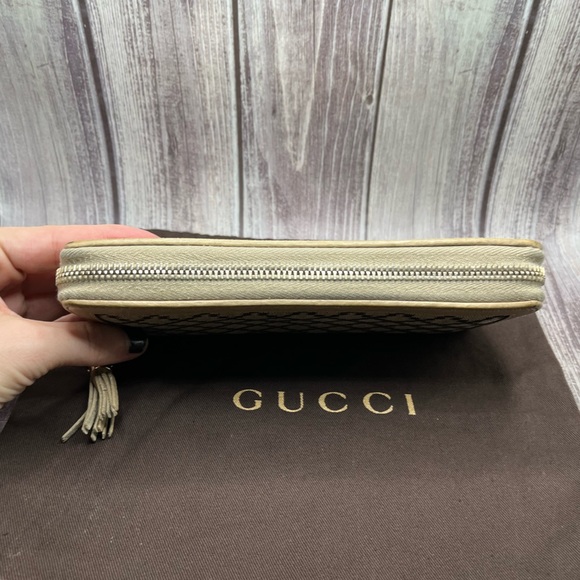 GUCCI Diamante Zip Wallet Leather Canvas Bamboo Tassel Beige & Black w/ Dust Bag - Picture 10 of 15